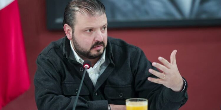 Se presentará iniciativa para facilitar proceso de doble nacionalidad: Raúl Zepeda