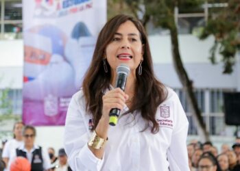 Mañana reinician clases más de 900 mil estudiantes de básica: Gabriela Molina