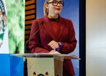 Excelencia académica: el alma de la Universidad Michoacana; Yarabí Ávila rinde Tercer Informe de Actividades