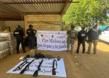 Cateos simultáneos en Huetamo derivan en detenciones y decomisos de alto impacto; en acción interinstitucional