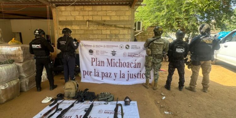 Cateos simultáneos en Huetamo derivan en detenciones y decomisos de alto impacto; en acción interinstitucional