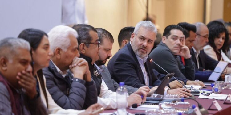 Garantizado recurso del Fortapaz para comunidades con autogobierno: Bedolla