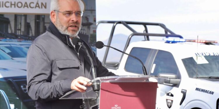 Bedolla transforma a la Guardia Civil en una policía profesional y equipada