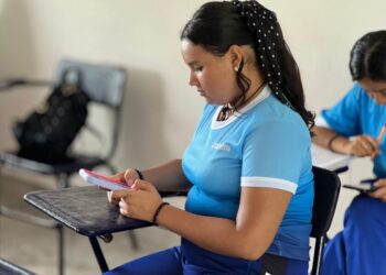 Más de 237 mil estudiantes michoacanos recibirán internet gratuito a partir de febrero