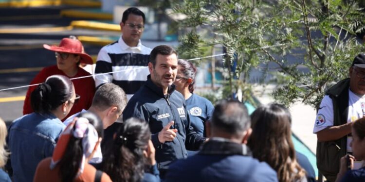 Yankel Benítez constata mejoras en la Escuela Secundaria Técnica 108