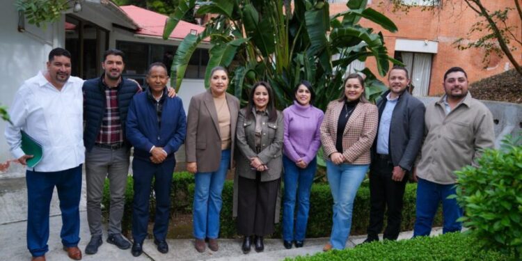Gladyz Butanda teje puentes institucionales con alcaldes de Michoacán