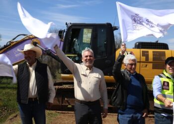 Arranca Bedolla trabajo anual de rescate y conservación del lago de Pátzcuaro