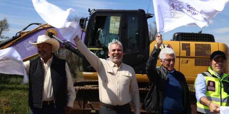Arranca Bedolla trabajo anual de rescate y conservación del lago de Pátzcuaro