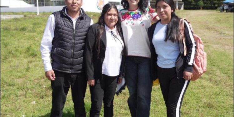 Hoy, último día para registrarse en la Universidad Rosario Castellanos