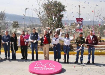 Bedolla cumple con el sur de Morelia; inaugura ampliación de Av. Amalia Solórzano
