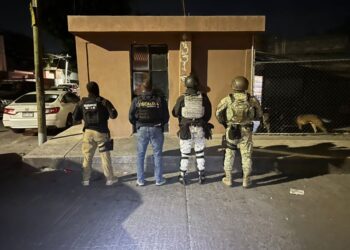 FGE ejecuta tres cateos en Morelia y asegura más de mil 200 dosis de metanfetamina; hay ocho detenidos