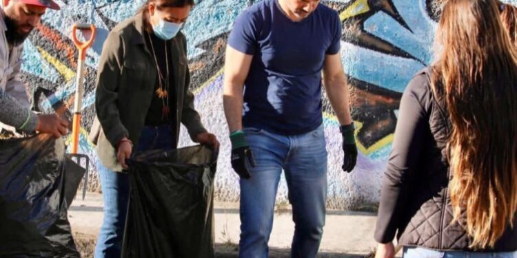 Impulsan Yankel Benítez y vecinos jornada de limpieza en colonia Francisco Xavier Clavijero