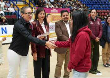 En la UMSNH somos aliadas y aliados de la presidenta de México, Claudia Sheinbaum: Yarabí Ávila
