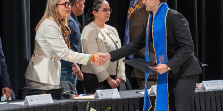 UMSNH es una institución de gran calado por su calidad educativa, afirma Yarabí Ávila