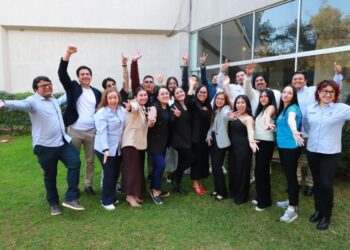 Paola Delgadillo y la UNICEF fortalecen la atención a juventudes de los Centros Spot