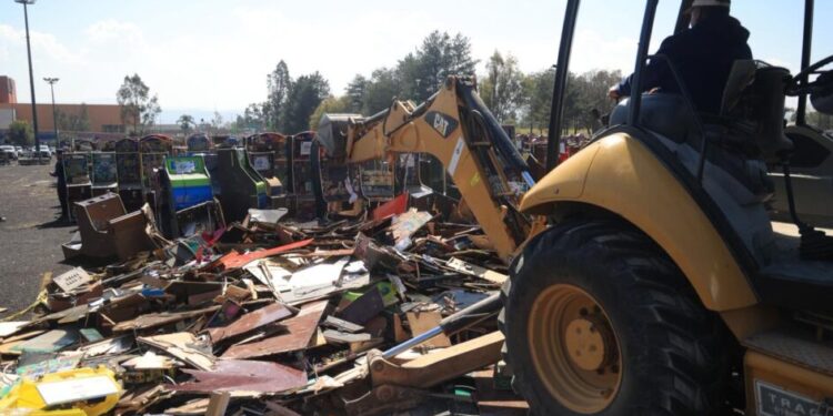 FGE y fuerzas estatales y federales cierran el paso a economías ilícitas con destrucción de 803 máquinas