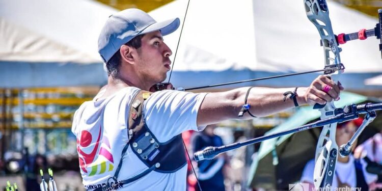 Imcufide impulsa carrera del arquero moreliano Samuel Mondragón