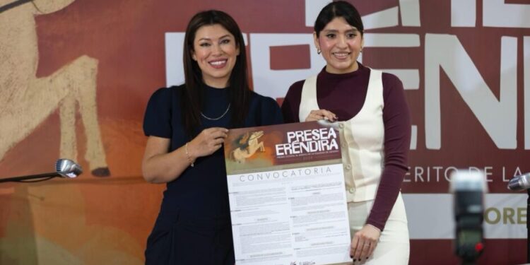 Las niñas también hacen historia: lanzan convocatoria a la Presea Eréndira