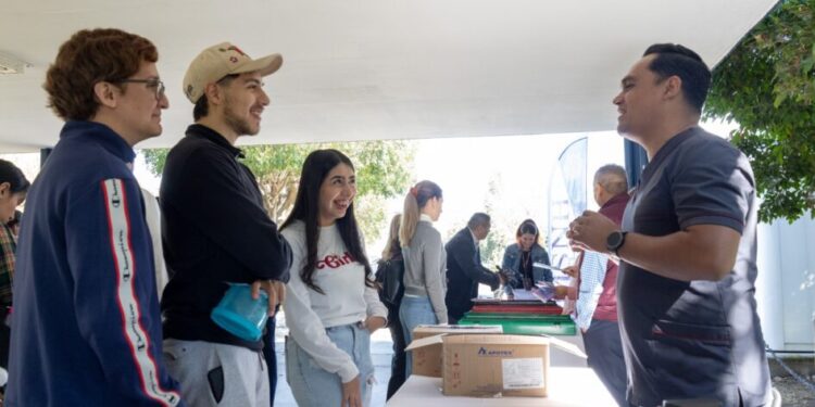 UMSNH apuesta a la cultura de prevención de enfermedades; se registra gran afluencia en la Feria de la Salud