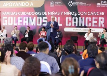 Programa “Familias Cuidadoras” ha apoyado a 780 niñas y niños con cáncer: Bedolla