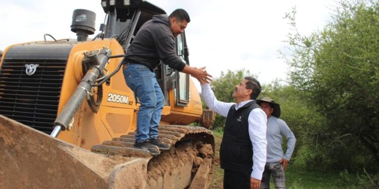 Gobierno de Morelia avanza en la rehabilitación de caminos rurales