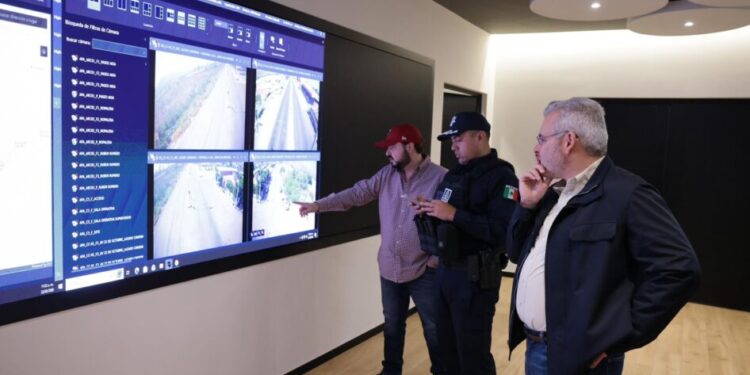 Pausa de corridas de autobuses, cierre de tiendas de conveniencia y centros comerciales, como medida de prevención: Segob