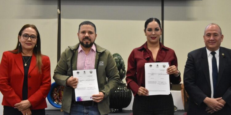 FECC y CEDH firman convenio para fortalecer combate a la corrupción y protección de derechos humanos