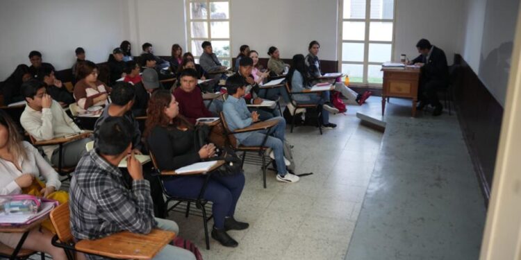 Administración de Yarabí Ávila reconoce el apoyo de docentes nicolaitas para concretar incremento salarial 2026