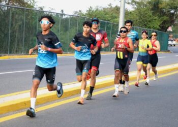 Desde niños hasta atletas experimentados fueron parte del duatlón en Lázaro Cárdenas
