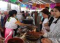 Cocineras tradicionales presentes en el Tianguis Artesanal de Domingo de Ramos