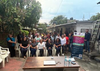 FGE promueve la prevención de la violencia contra las mujeres en colonias de Uruapan