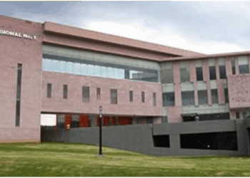 Procesan a empleado del IMSS por robo de insumos médicos en hospital de Charo