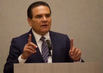 FGE desmiente detención de Silvano Aureoles; continúa prófugo y con ficha roja de Interpol