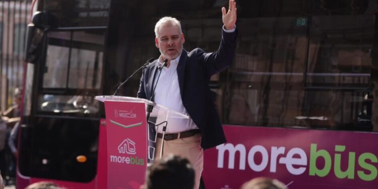 En el Morebús viajarás rápido y seguro por el mismo precio que el transporte público: Bedolla