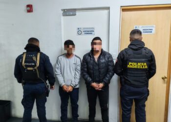 Policía Morelia detiene a dos masculinos por portación de arma de fuego