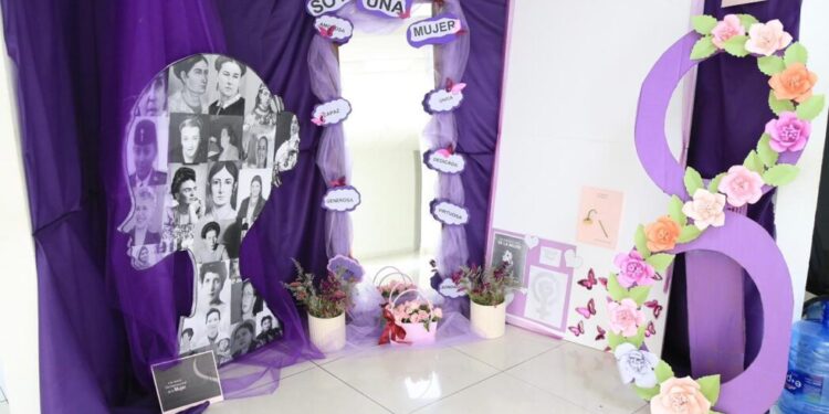 Murales, mensajes y conciencia: así conmemora la FGE el Día Internacional de la Mujer