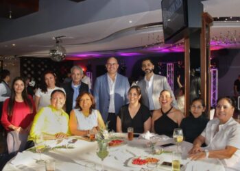 Reconoce Adolfo Torres el compromiso y la labor de las mujeres en el Ooapas