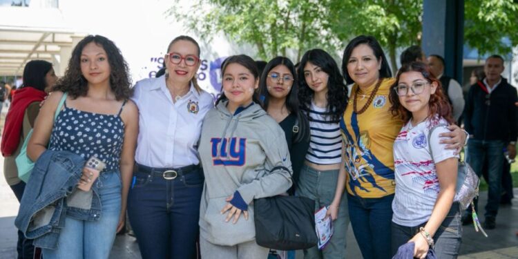 Estudiantes de secundaria tendrán pase universal al Bachillerato Nicolaita, impulsado en gestión de Yarabí Ávila