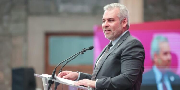 Cuentas claras en educación; transparencia y finanzas sanas dan a Michoacán calificación histórica: Bedolla