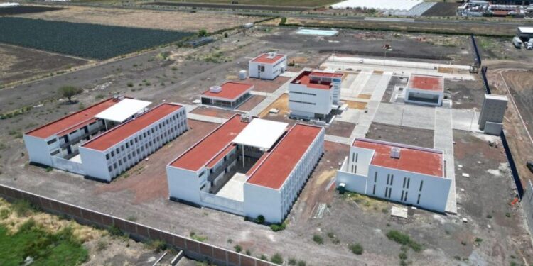Michoacán destina 725 mdp para infraestructura de educación superior: Rogelio Zarazúa