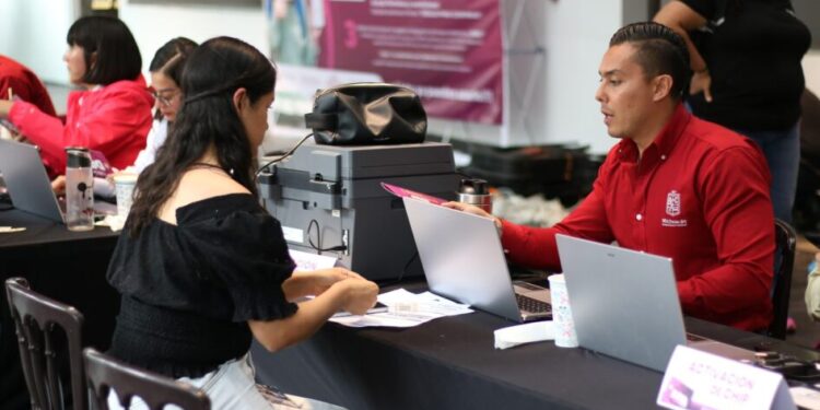 ¿Eres de la UMSNH? Revisa dónde y cuándo recoger tu chip con internet gratis