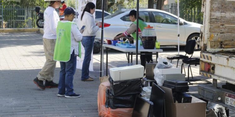 ¿Tienes artículos eléctricos o electrónicos en desuso? ¡Tráelos al Recoelectrón Universitario!