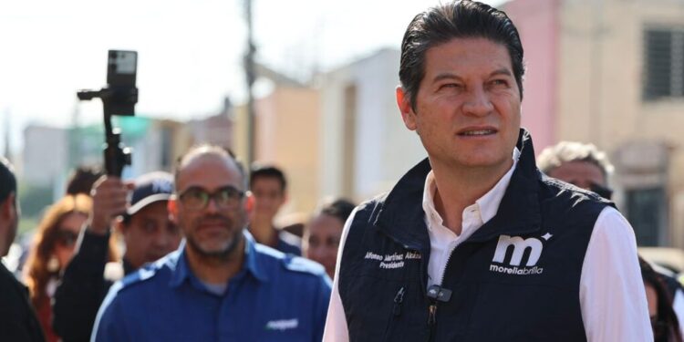 Gobierno de Alfonso Martínez invierte 10 veces más en equipo y obra hidráulica