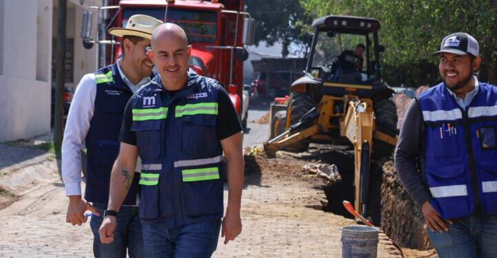 Renovación de red sanitaria en la colonia Mirador beneficia a cientos de familias morelianas: Adolfo Torres