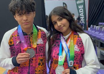 Podio doble para Michoacán: obtienen plata y bronce en bádminton