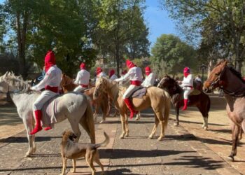 Los Espías a caballo, una tradición que se mantiene viva en Tzintzuntzan