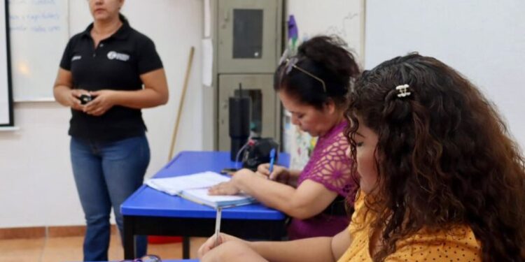 Aquila ya tiene carreras universitarias: Gastronomía, Minería y Agricultura