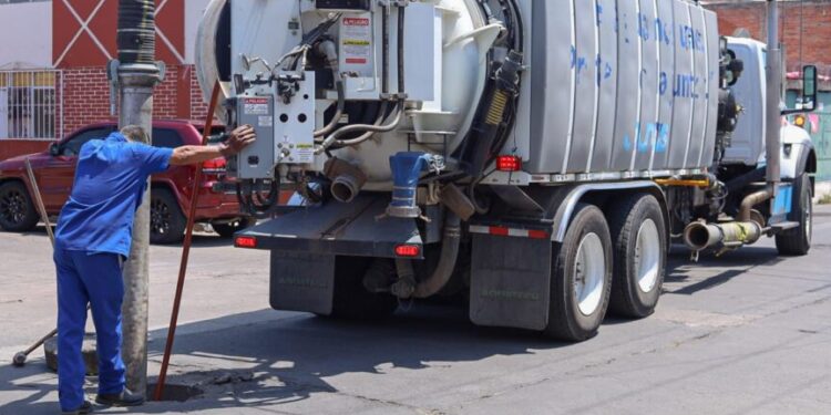 Adolfo Torres instruye atención inmediata a reporte en El Porvenir