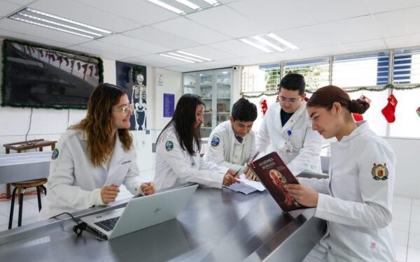 UMSNH aprueba el reglamento del Programa de Instituciones de Tutorías