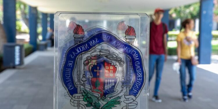 Entrega UMSNH al juzgado segundo la lista personal emergente